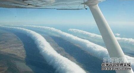 十大罕见天气奇观 地球就是喜欢和我们开玩笑